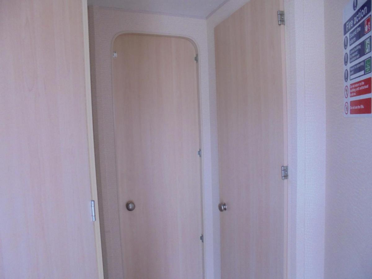 6 Berth On Golden Anchor Apartment Chapel Saint Leonards Exterior photo